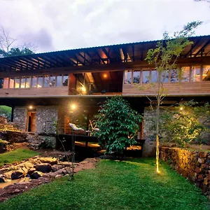 sati-villa.kandyhotelsnow.com/